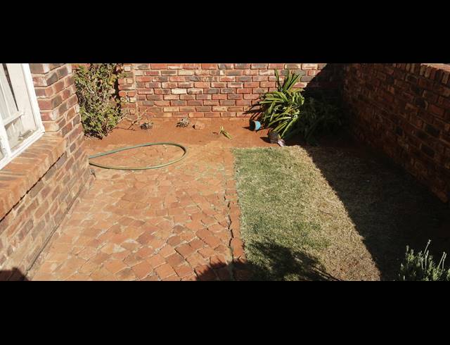 2 BEDROOM TOWNHOUSE SOLD IN DORINGKRUIN